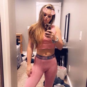 Meet your Posher, Haley